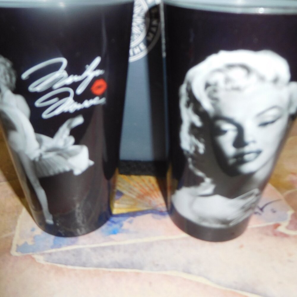 Marilyn Monroe 2 Pc. Black Glassware